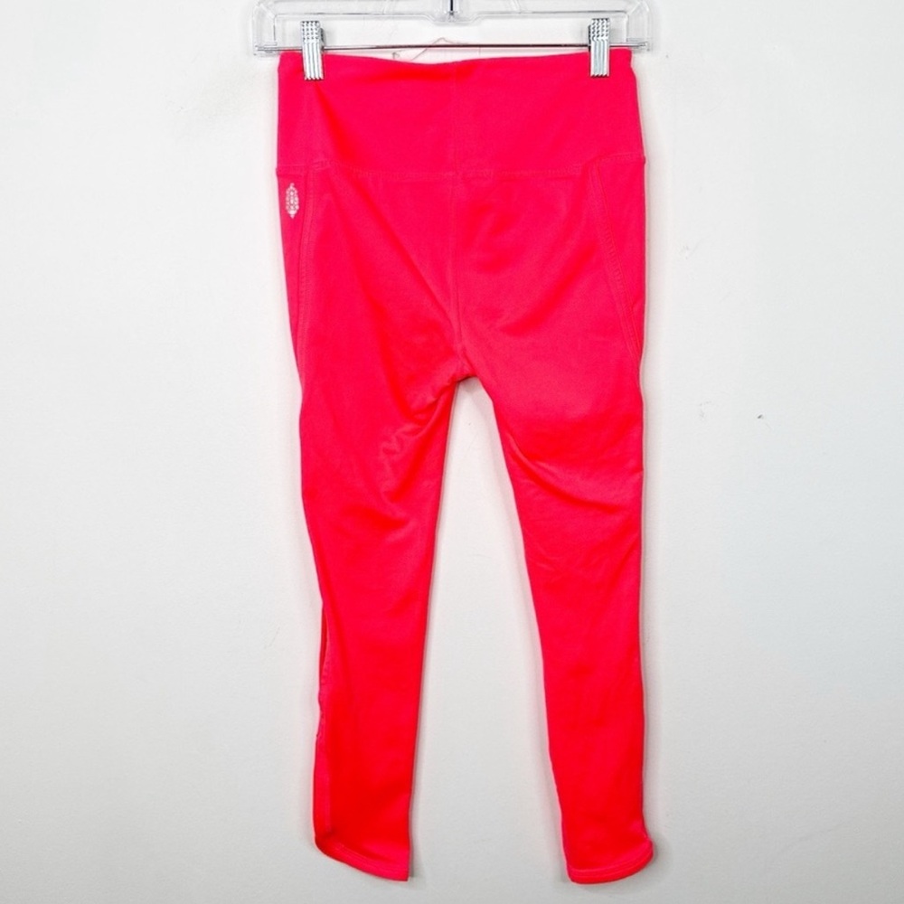 FREE PEOPLE MOVEMENT High-Rise 3/4 Infinity Cut Out Leggings Neon Coral Small - Picture 6 of 6